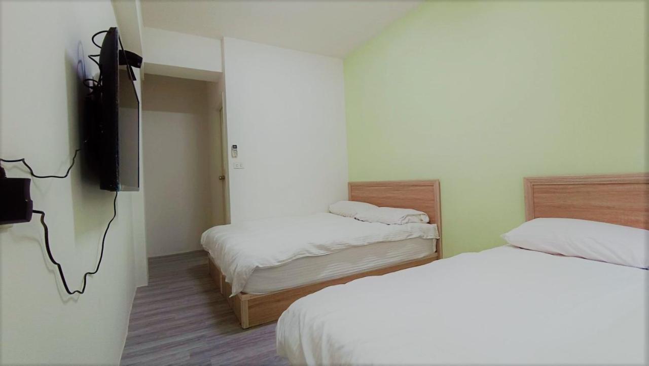 Fengchia Bichon B&B Taichung Eksteriør billede