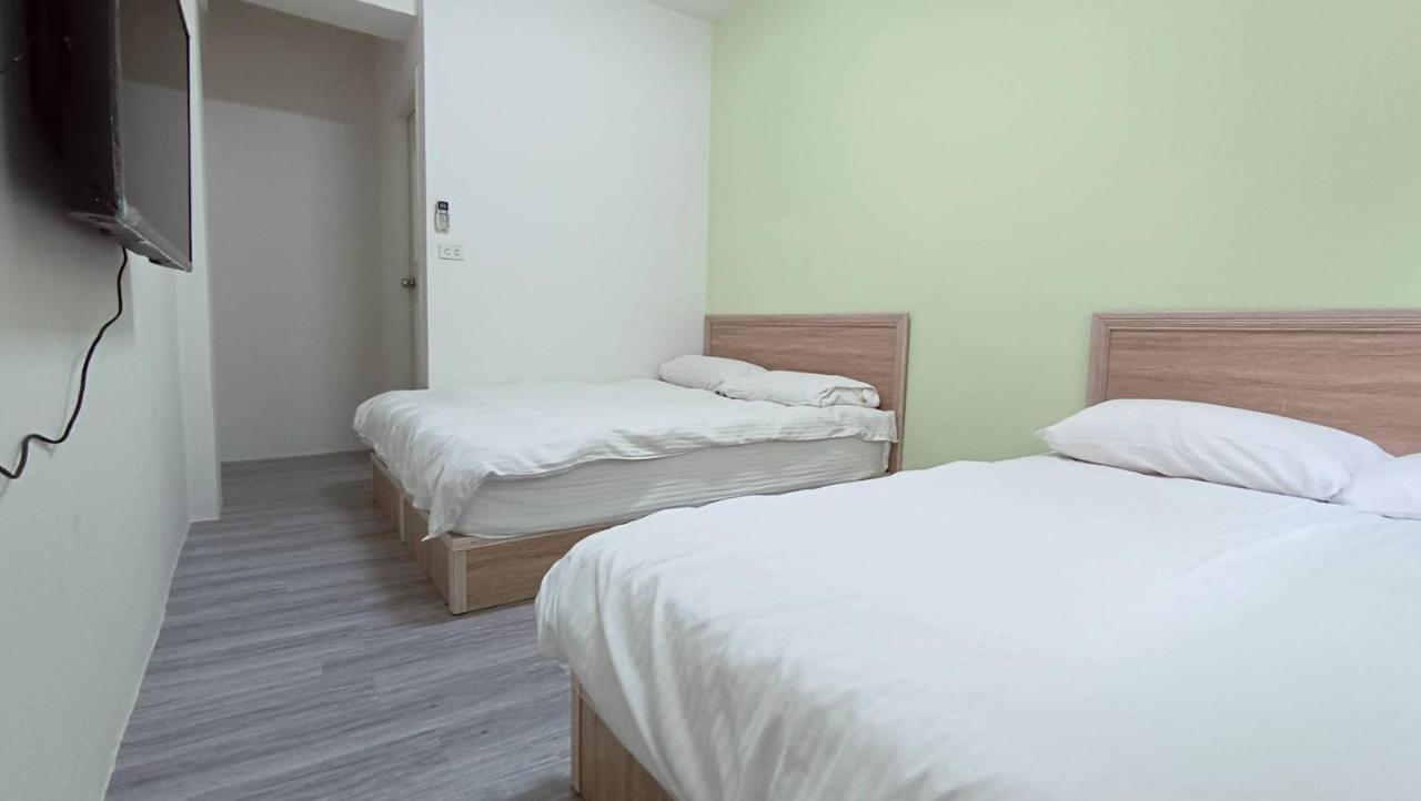 Fengchia Bichon B&B Taichung Eksteriør billede