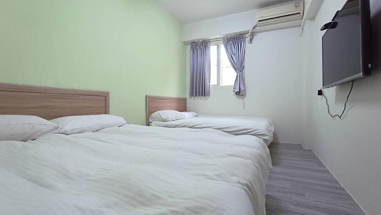 Fengchia Bichon B&B Taichung Eksteriør billede