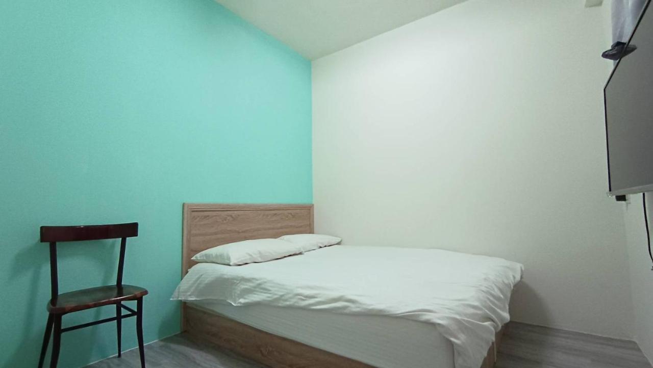 Fengchia Bichon B&B Taichung Eksteriør billede
