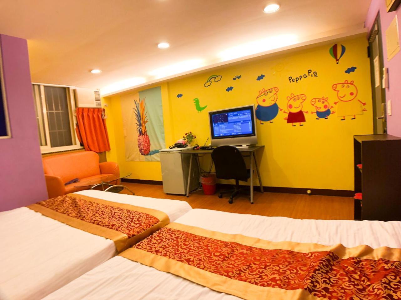 Fengchia Bichon B&B Taichung Eksteriør billede